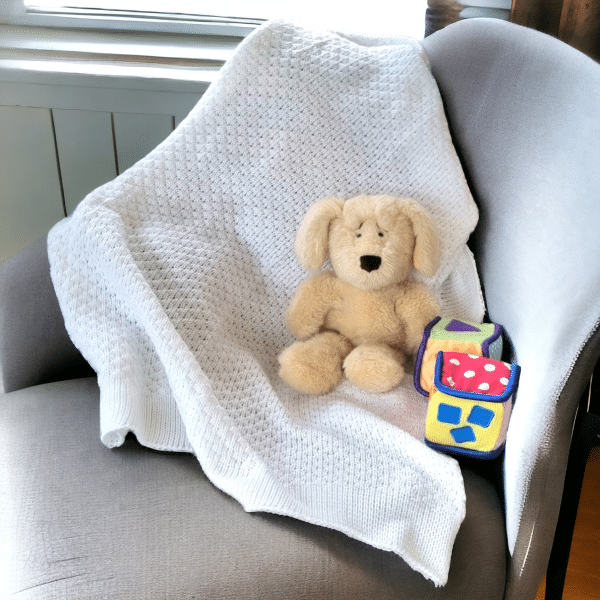Luxurious Cashmere Feel Soft Baby Blanket in 3 Colours - Pink, White & Mint - Image 2